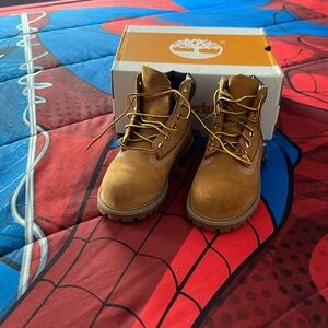 Timberland boots is very good used condition